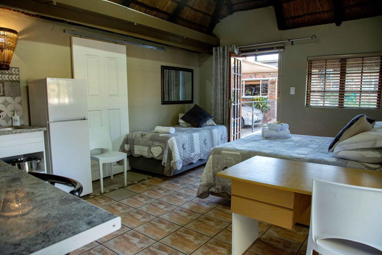 Melsetter'S Guesthouse Bloemfontein Exterior foto